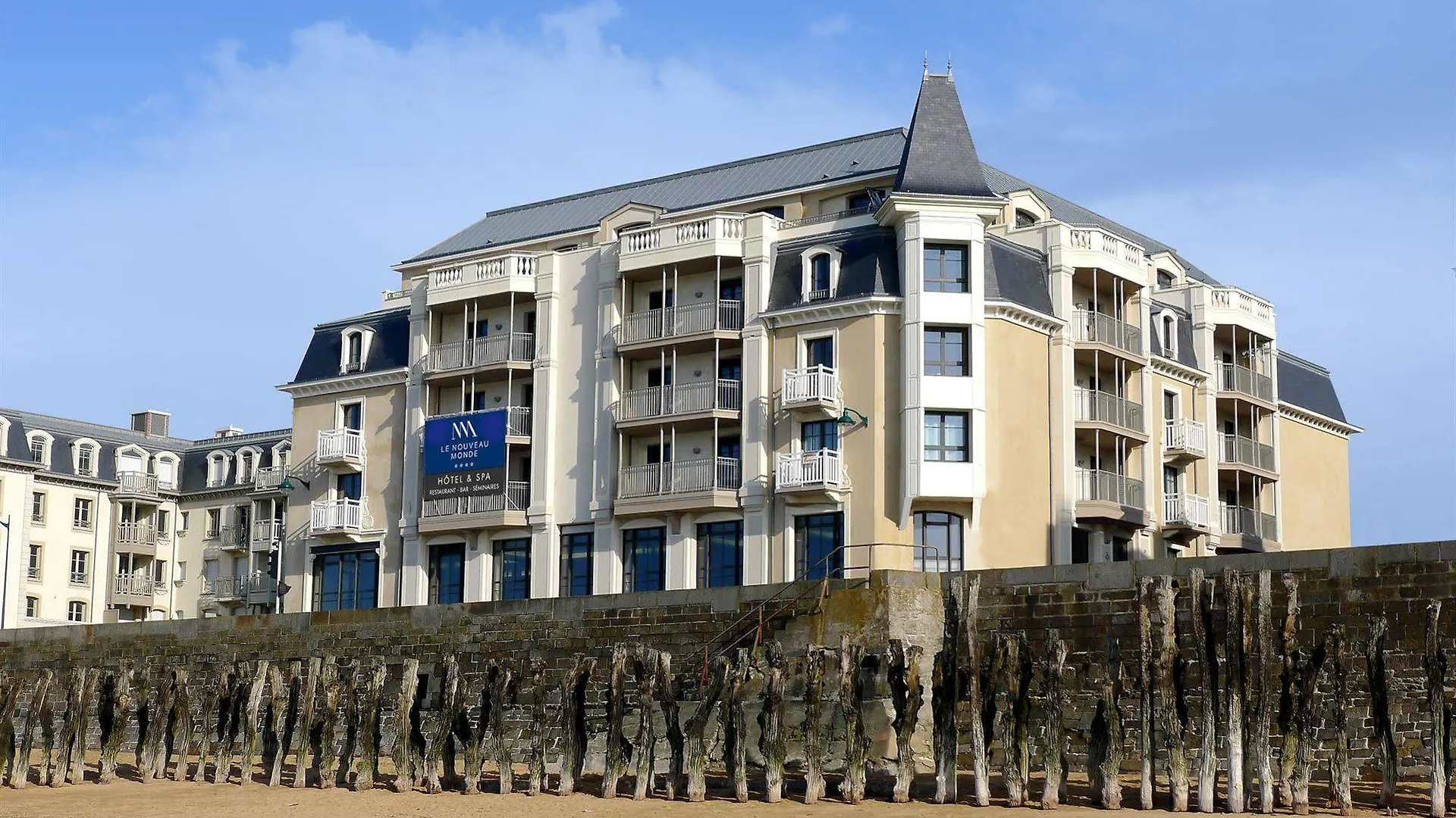 Hotel Le Nouveau Monde Saint-Malo 4*,  Frankrijk