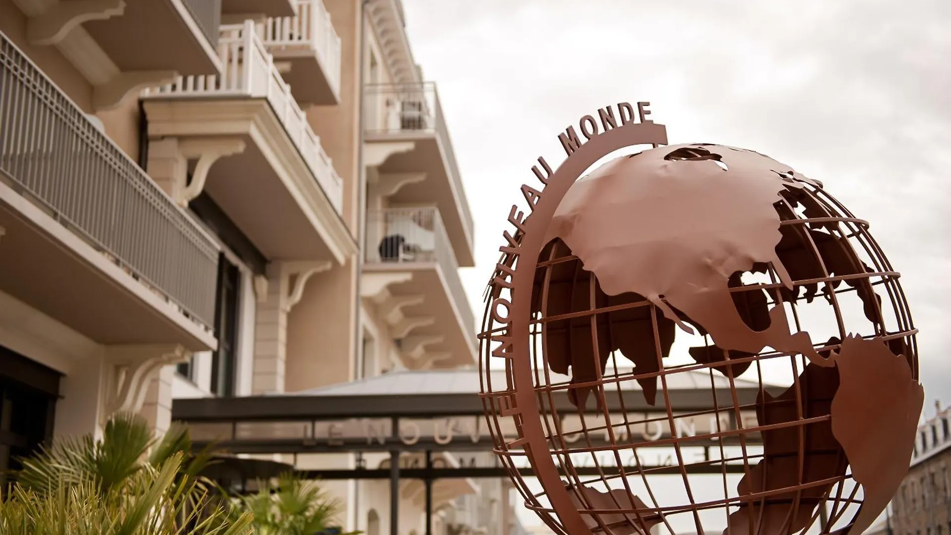 Hotel Le Nouveau Monde Saint-Malo 4*,  France
